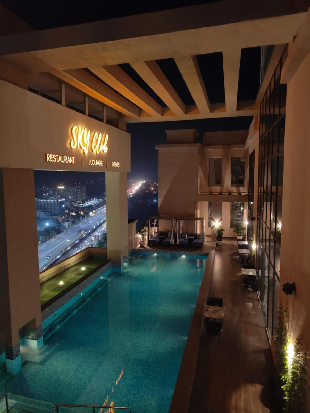 Rhythm Gurugram Hotel & Suites, Sohna Road Gurgaon Dış mekan fotoğraf