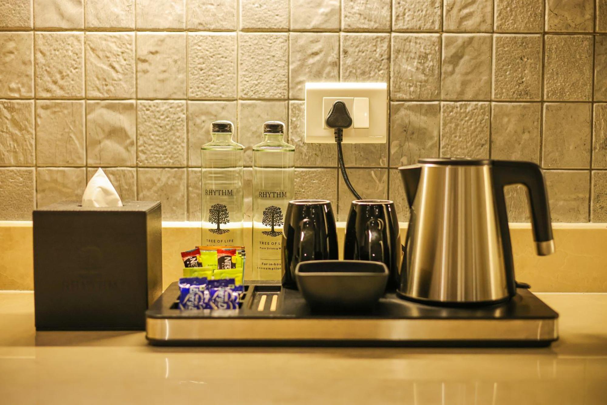 Rhythm Gurugram Hotel & Suites, Sohna Road Gurgaon Dış mekan fotoğraf